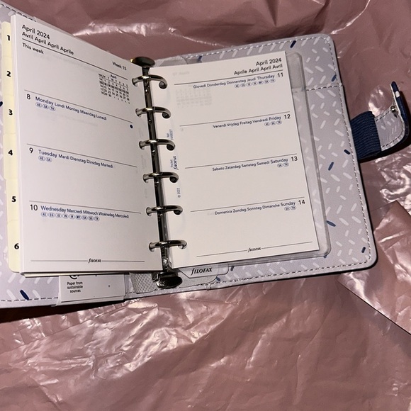 Filofax Indigo Pocket Organizer - Picture 4 of 6